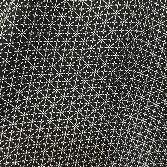 Torrid Women’s Sleeveless Black Pattern w/ Stripes Bottom Top Size 2X - Picture 4 of 6